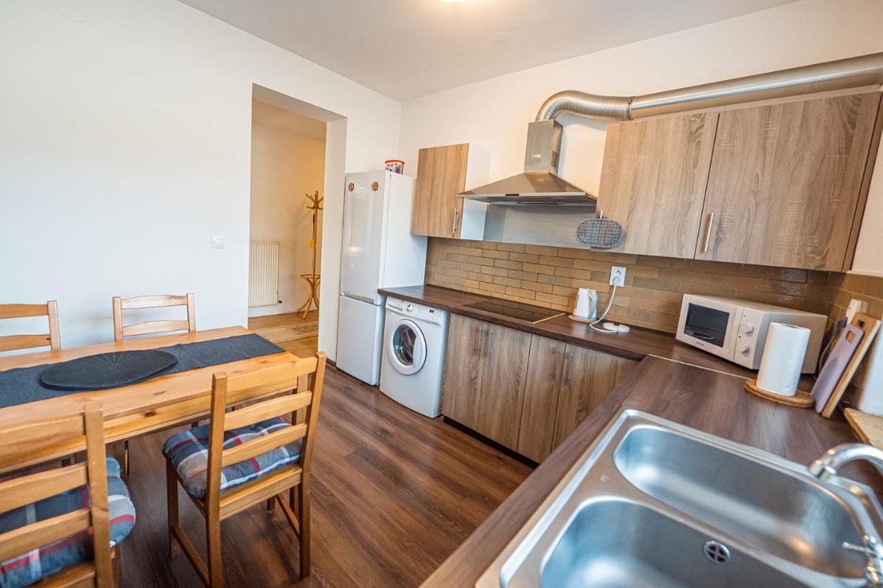 Xlsuite Apartment Comfort Piest'any Luaran gambar