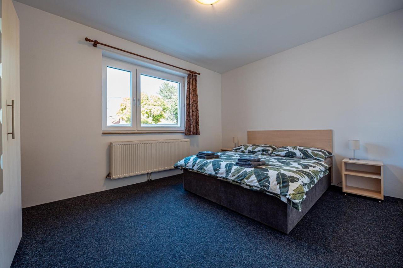 Xlsuite Apartment Comfort Piest'any Luaran gambar