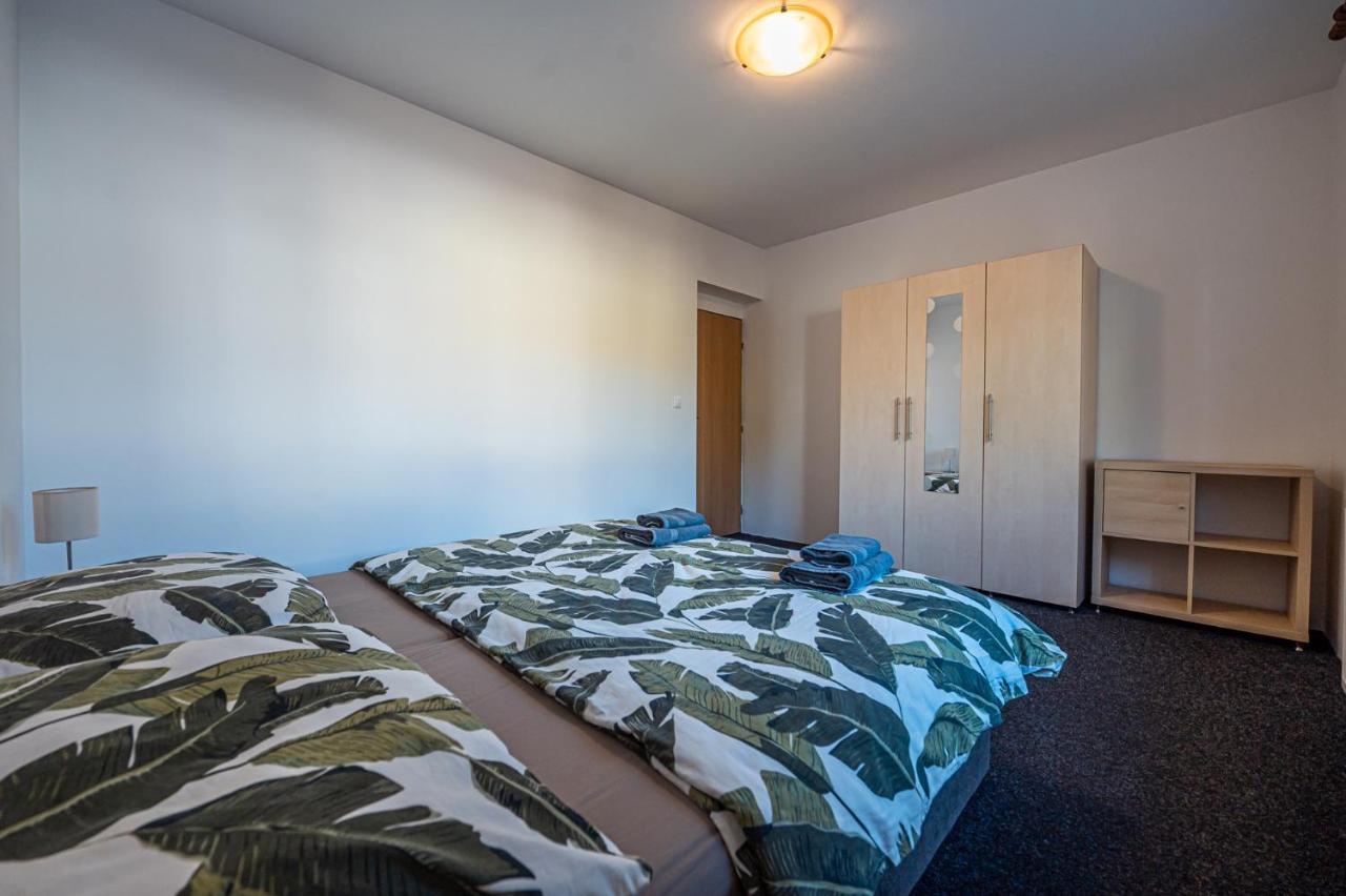 Xlsuite Apartment Comfort Piest'any Luaran gambar